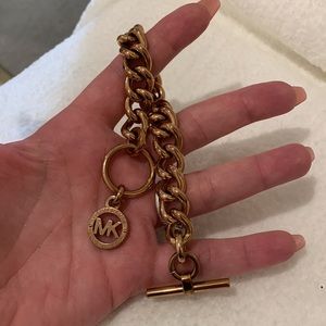 Michael Kors chunky gold chain bracelet